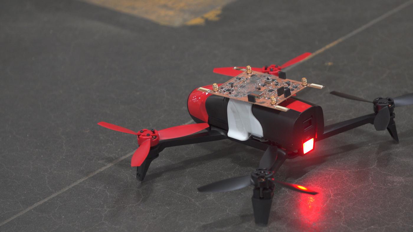 RFly：使用無(wú)電池RFID找到丟失物體的無(wú)人機(jī)