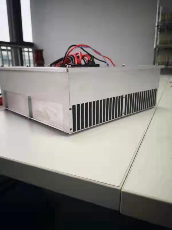 系留無人機(jī)機(jī)載端電源3000W