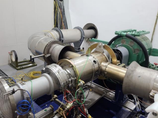 200KW 航空渦軸（渦槳）發(fā)動機(jī)